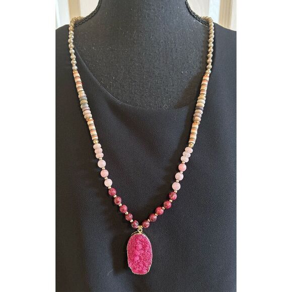 Red Stone Beaded Necklace - Picture 1 of 2